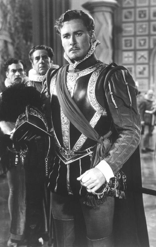 Errol Flynn as Robert Devereaux, Earl of Essex - 62kb